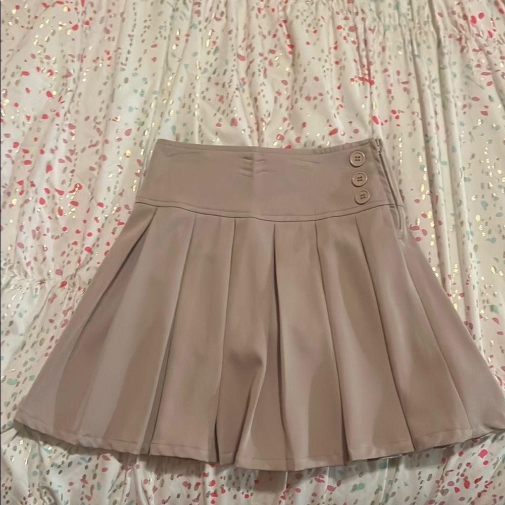 Elegant Tan Pleated Skirt